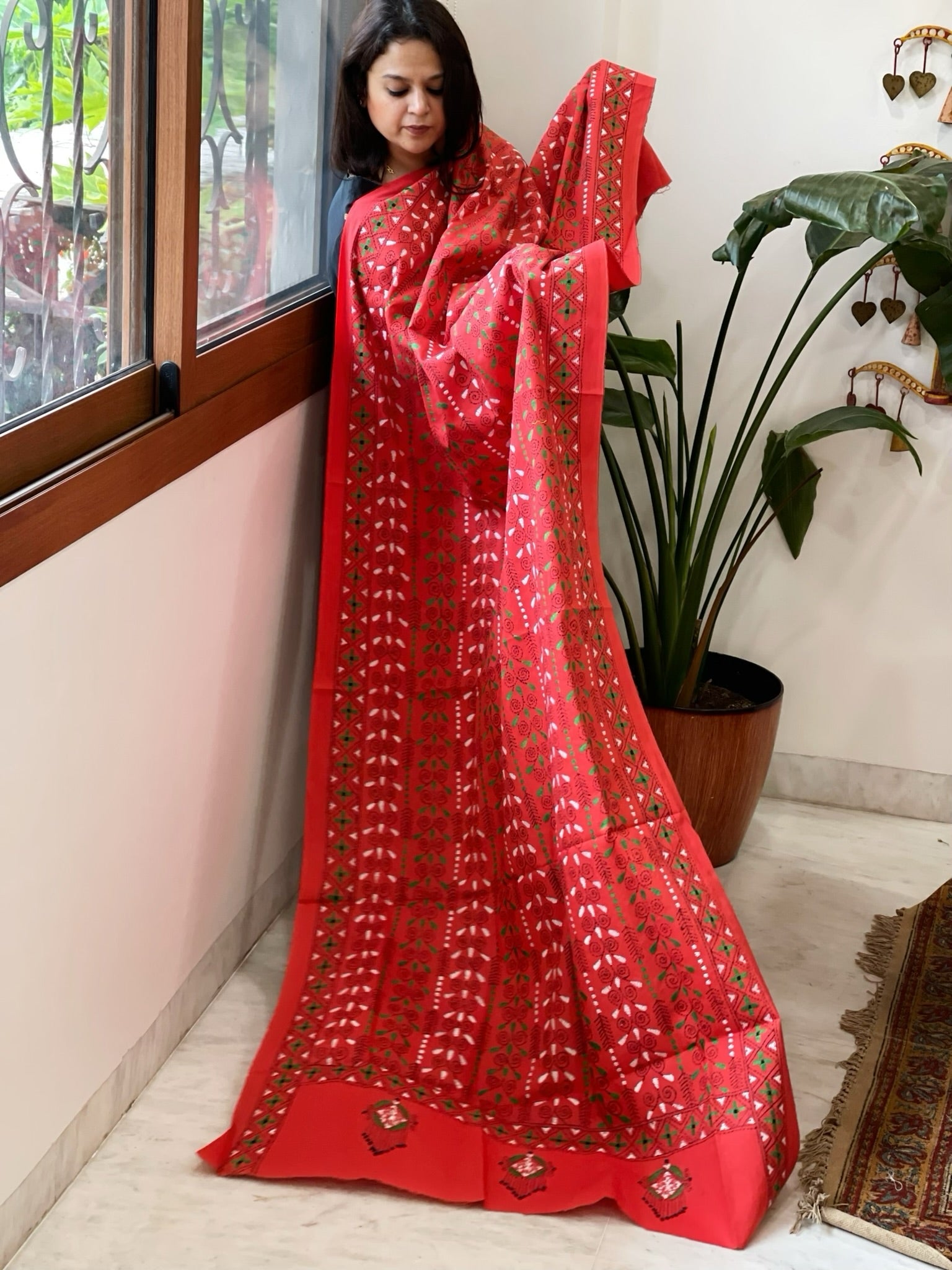 Tomato Red Handmade Kantha Dupatta in Pure Cotton - Masakalee