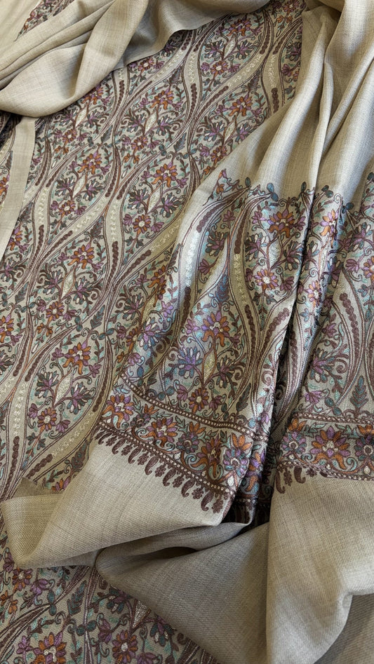 Toosh Winter Suit Set with Aari Work in Pashmina Wool - Masakalee