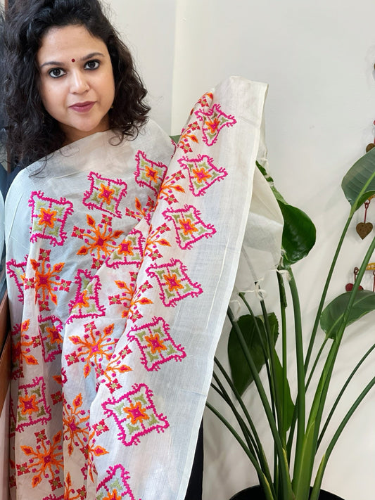 Tussar Silk dupatta with Patola Style Thread Embroidery - Masakalee