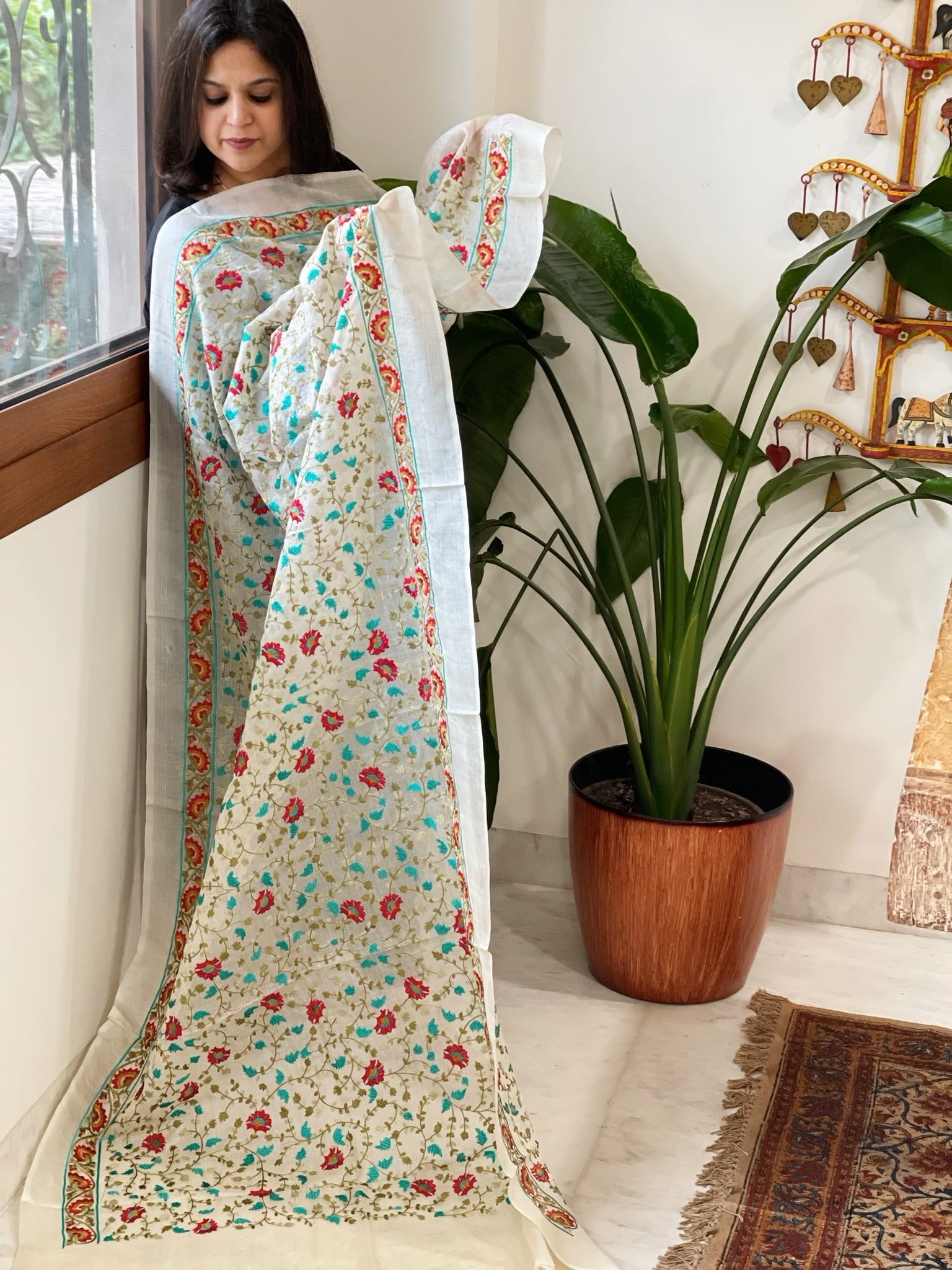 Tussar Silk dupatta with Thread Jaal Embroidery - Masakalee