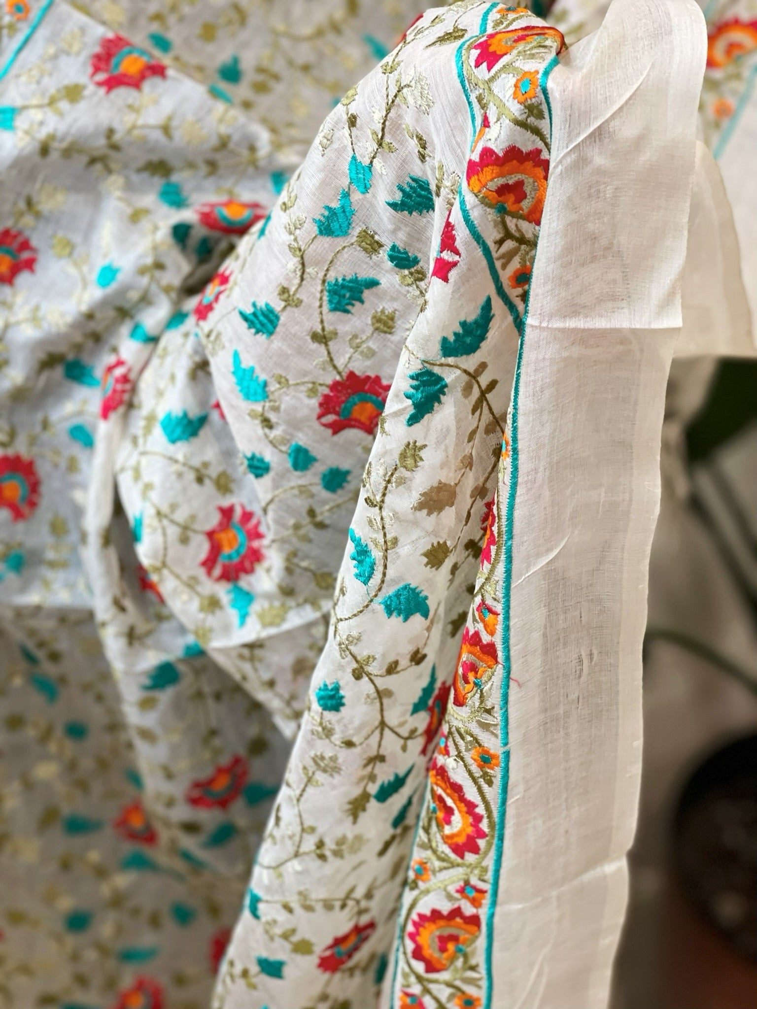 Tussar Silk dupatta with Thread Jaal Embroidery - Masakalee