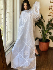 White Applique handwork Dupatta in Cotton - Masakalee