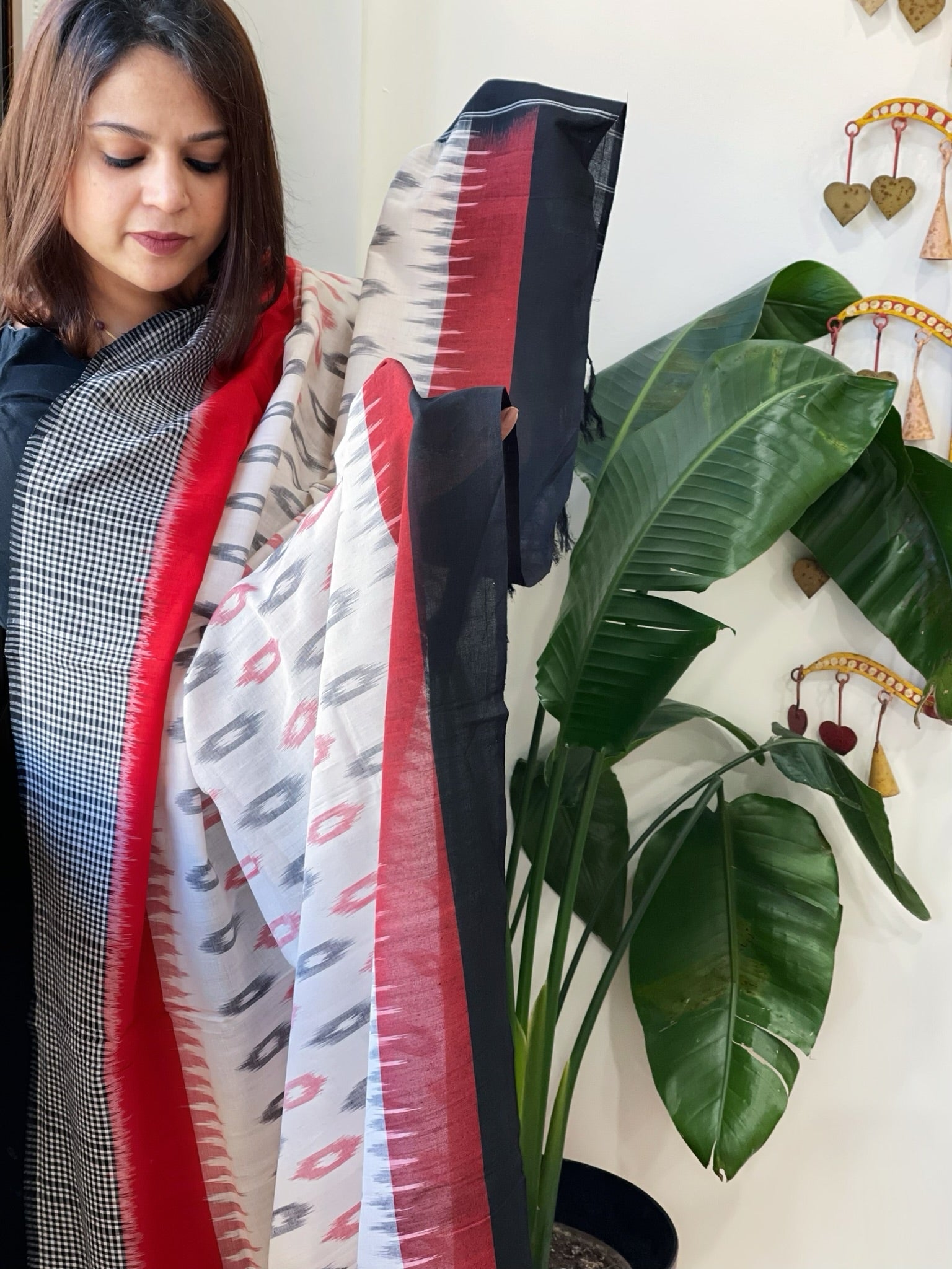 White, Black Handwoven Ikat Dupatta in Cotton - Masakalee