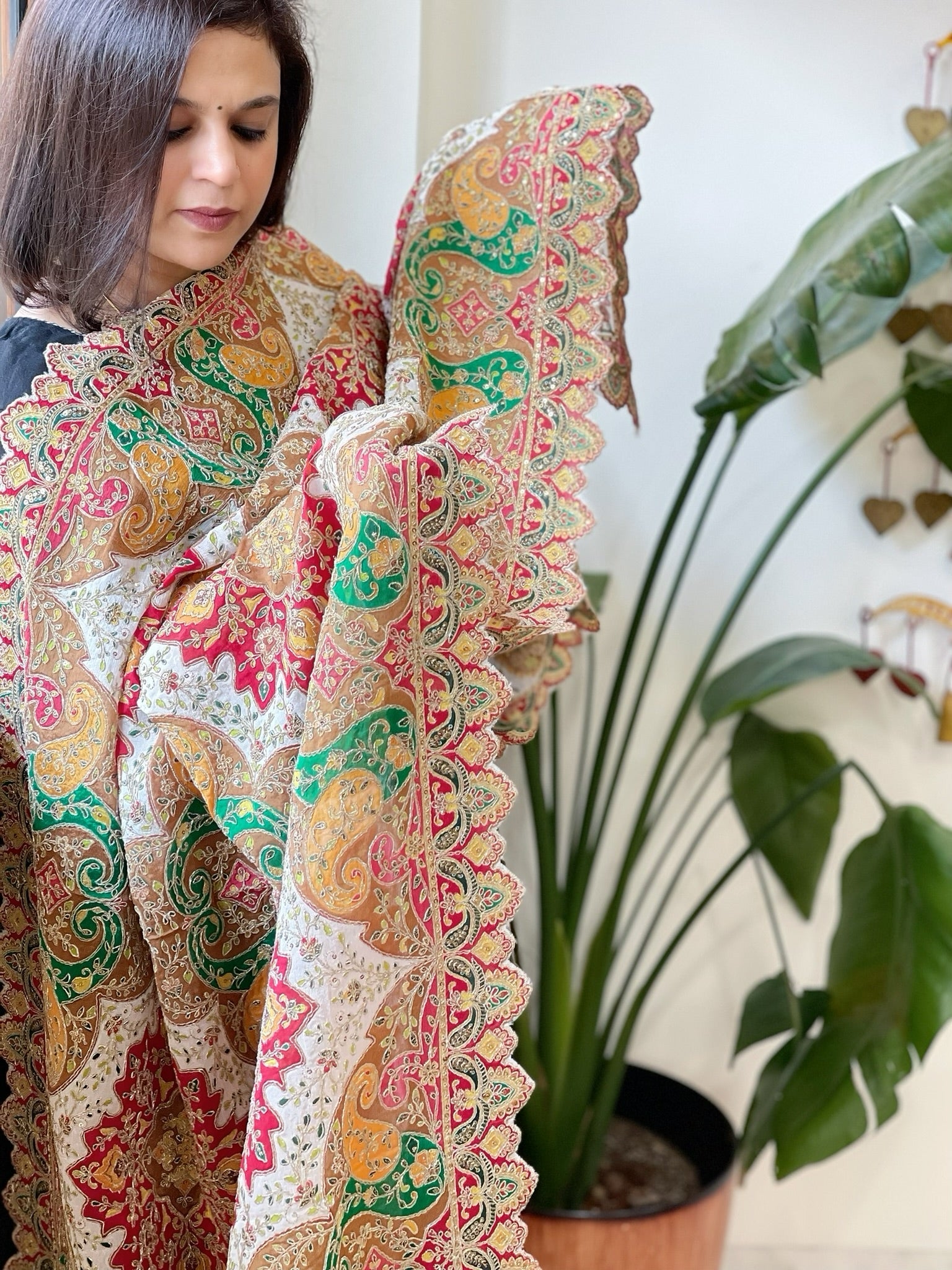 White Chinon Dupatta with Aari Embroidery - Masakalee