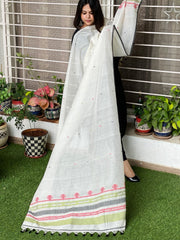 White Handwoven Bhujodi Dupatta in Chanderi Cotton - Masakalee