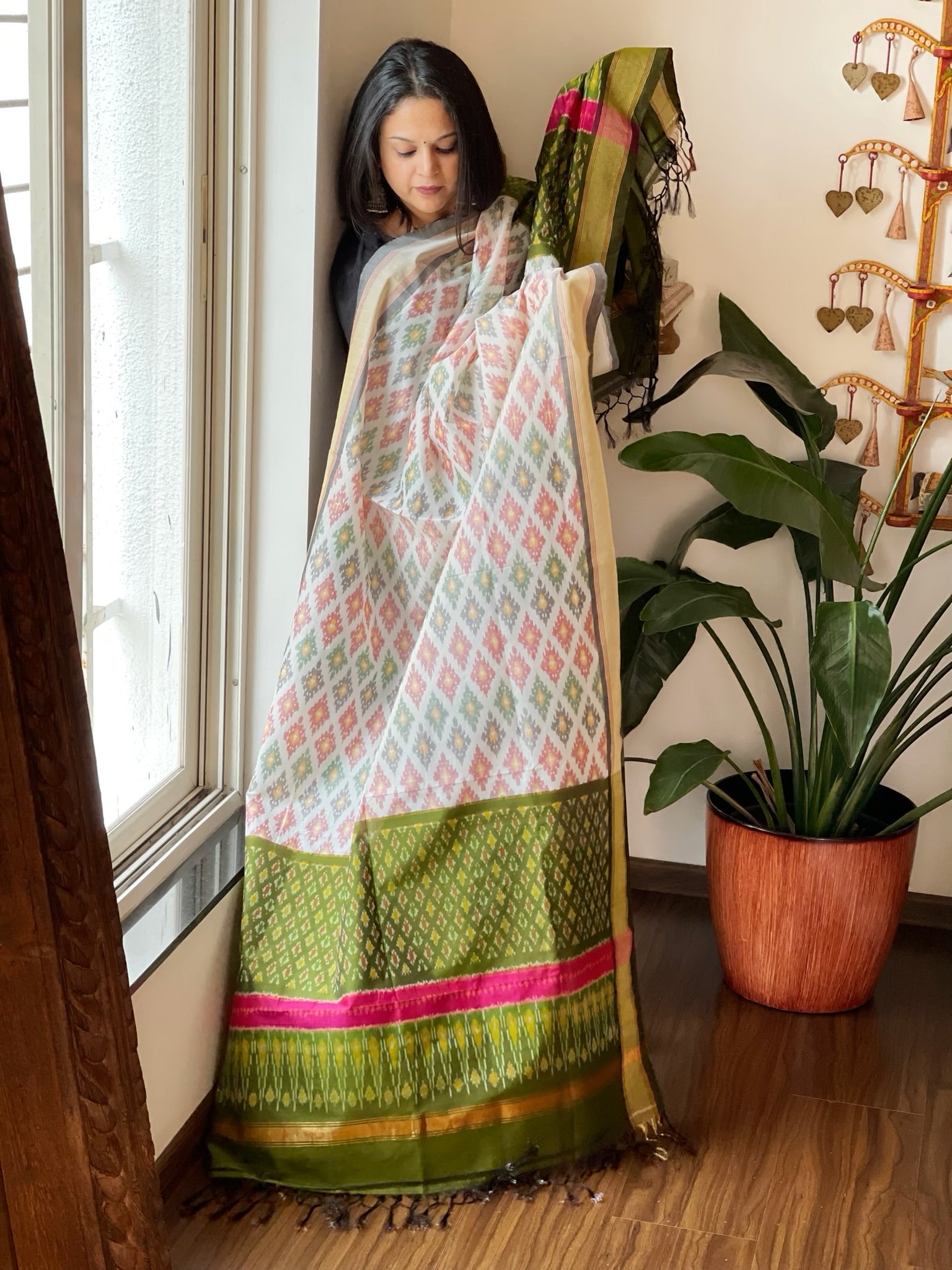 White Handwoven Ikat Dupatta Pure Silk - Cotton - Masakalee