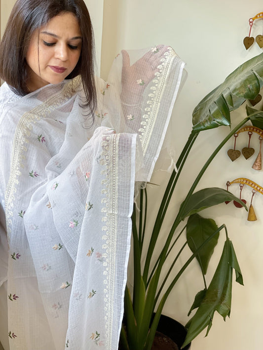 White Kota Cotton Dupatta with Thread Embroidery - Masakalee