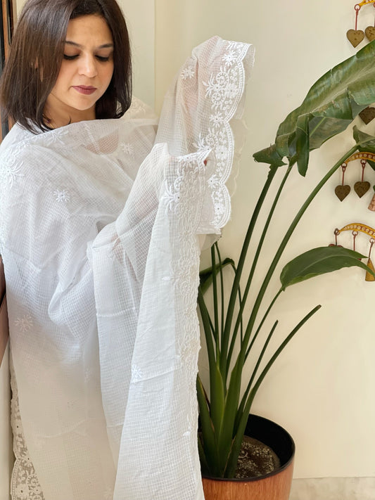 White Kota Cotton Dupatta with Thread Embroidery - Masakalee