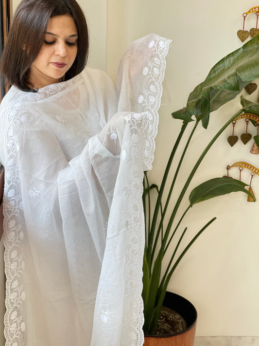 White Kota Cotton Dupatta with Thread Embroidery - Masakalee
