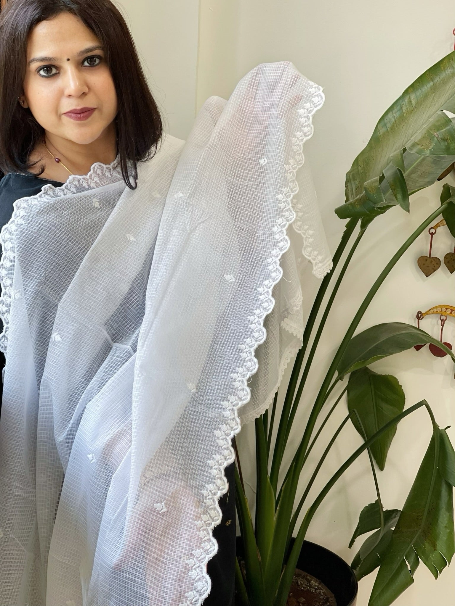 White Kota Cotton Dupatta with Thread Embroidery - Masakalee