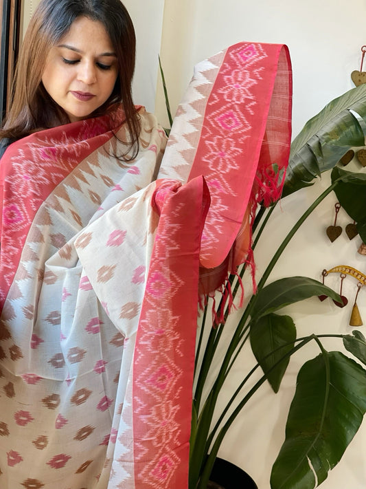 White, Pink Handwoven Ikat Dupatta in Cotton - Masakalee