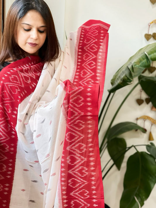 White, Red Handwoven Ikat Dupatta in Cotton - Masakalee