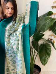 White, Teal Handwoven Ikat Dupatta in Cotton - Masakalee