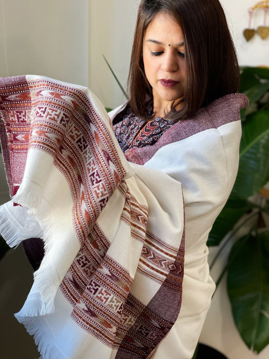White Woven Kullu Woollen Shawl - Masakalee
