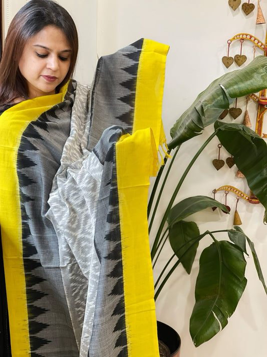 White, Yellow Handwoven Ikat Dupatta in Cotton - Masakalee