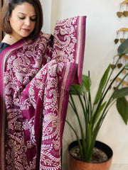 Wine Handmade Nakshi Kantha Dupatta in Pure Silk - Masakalee