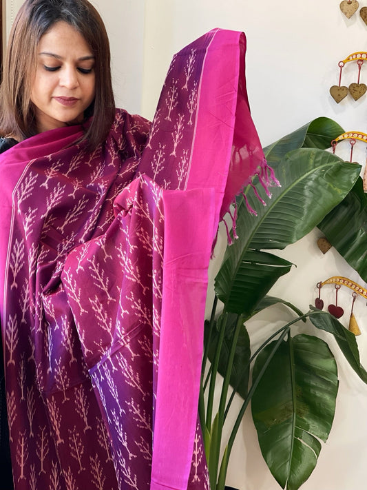 Wine Handwoven Ikat Dupatta in Cotton - Masakalee