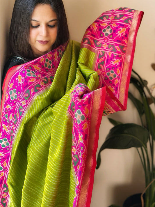 Woven Designer Patola Dupatta in Silk - Masakalee