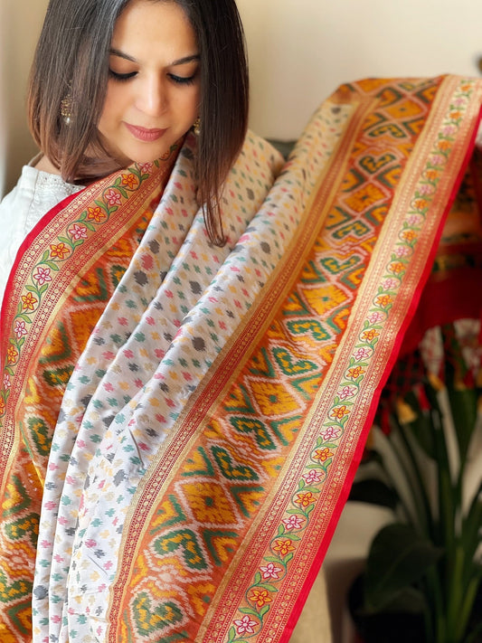 Woven Designer Patola Dupatta in Silk - Masakalee