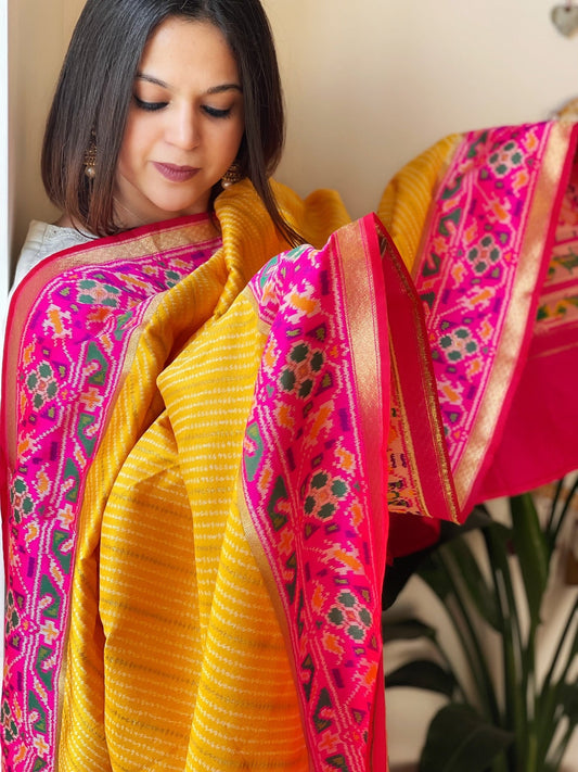 Woven Designer Patola Dupatta in Silk - Masakalee