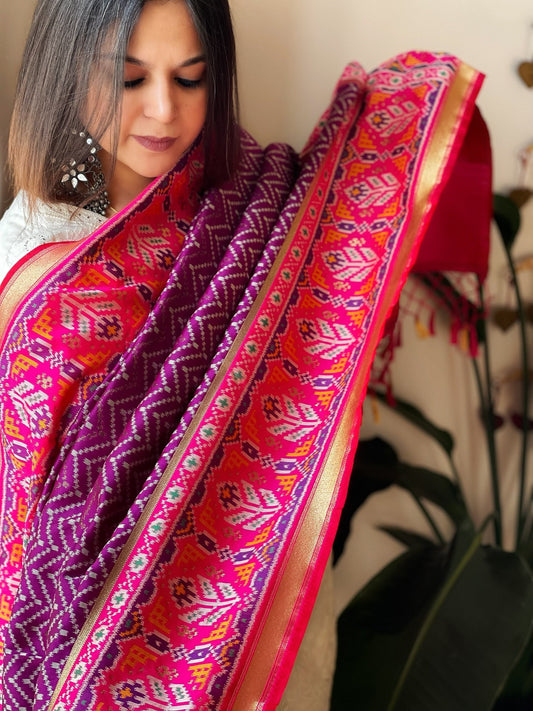 Woven Designer Patola Dupatta in Silk - Masakalee