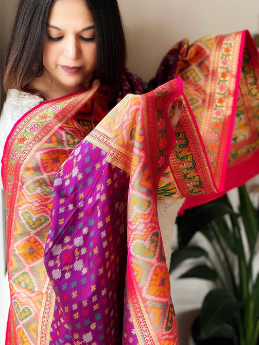 Woven Designer Patola Dupatta in Silk - Masakalee