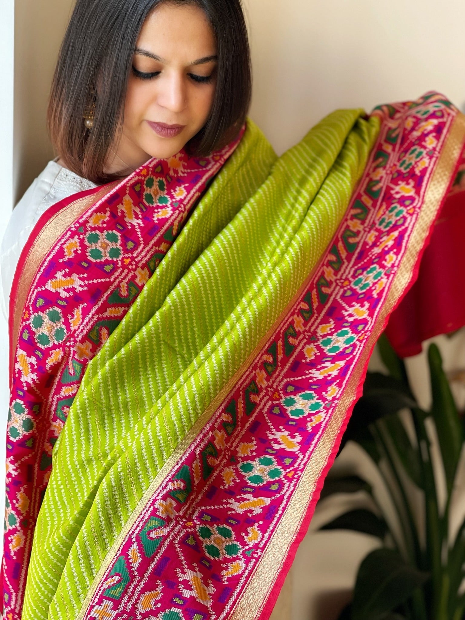 Woven Designer Patola Dupatta in Silk - Masakalee