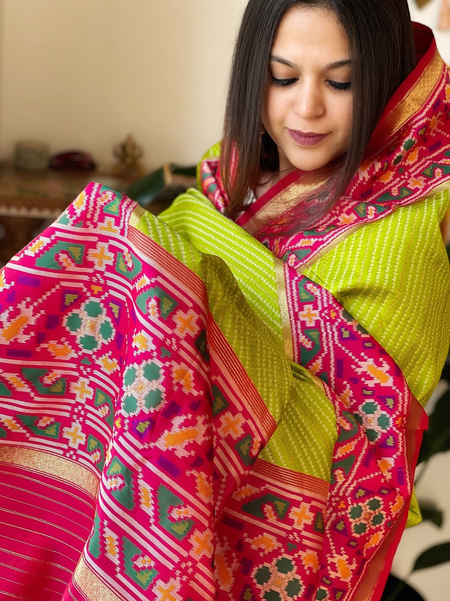 Woven Designer Patola Dupatta in Silk - Masakalee