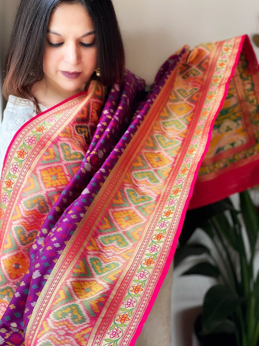 Woven Designer Patola Dupatta in Silk - Masakalee