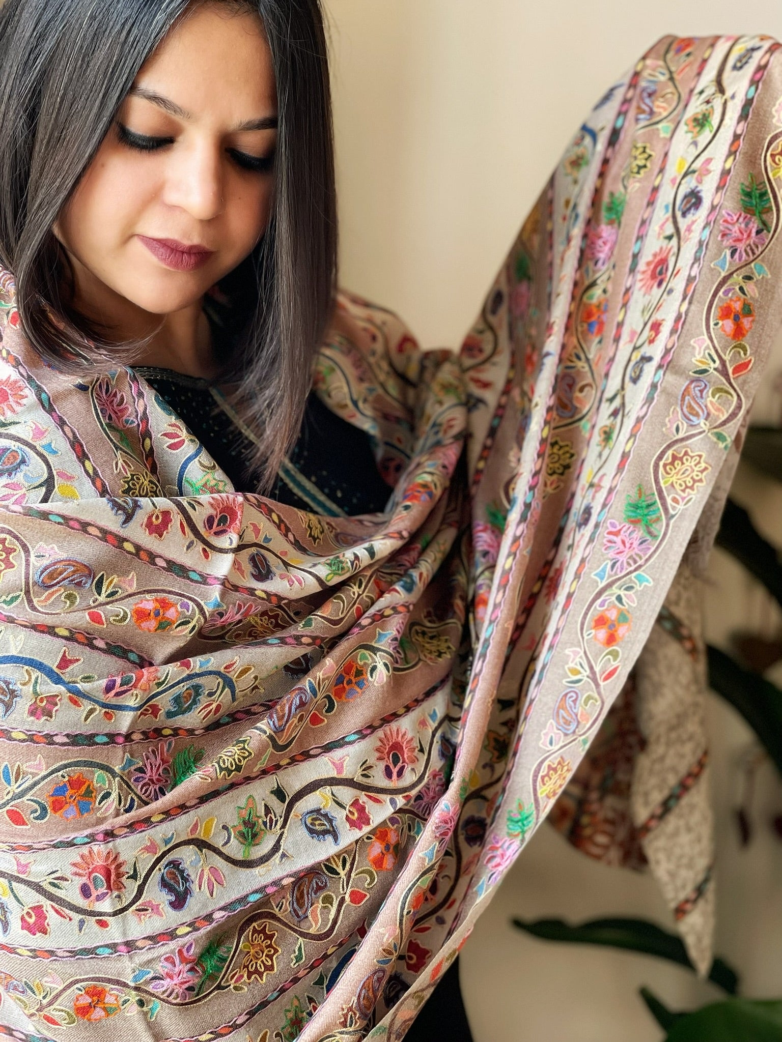 Woven Pashmina Kalamkari Stole with Embroidery - Masakalee