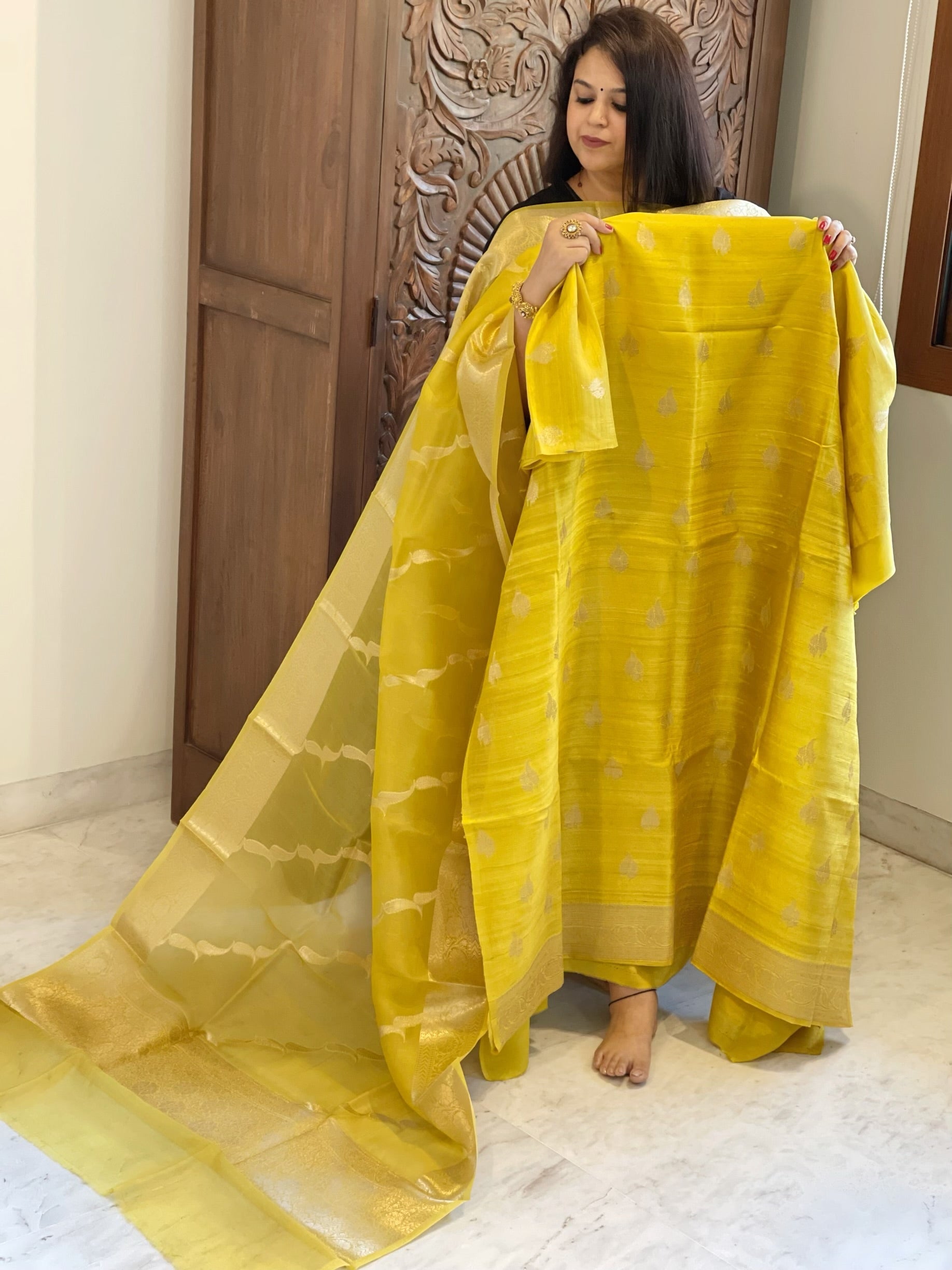 Yellow Designer Banarasi Suit Set in Raw Silk - Masakalee