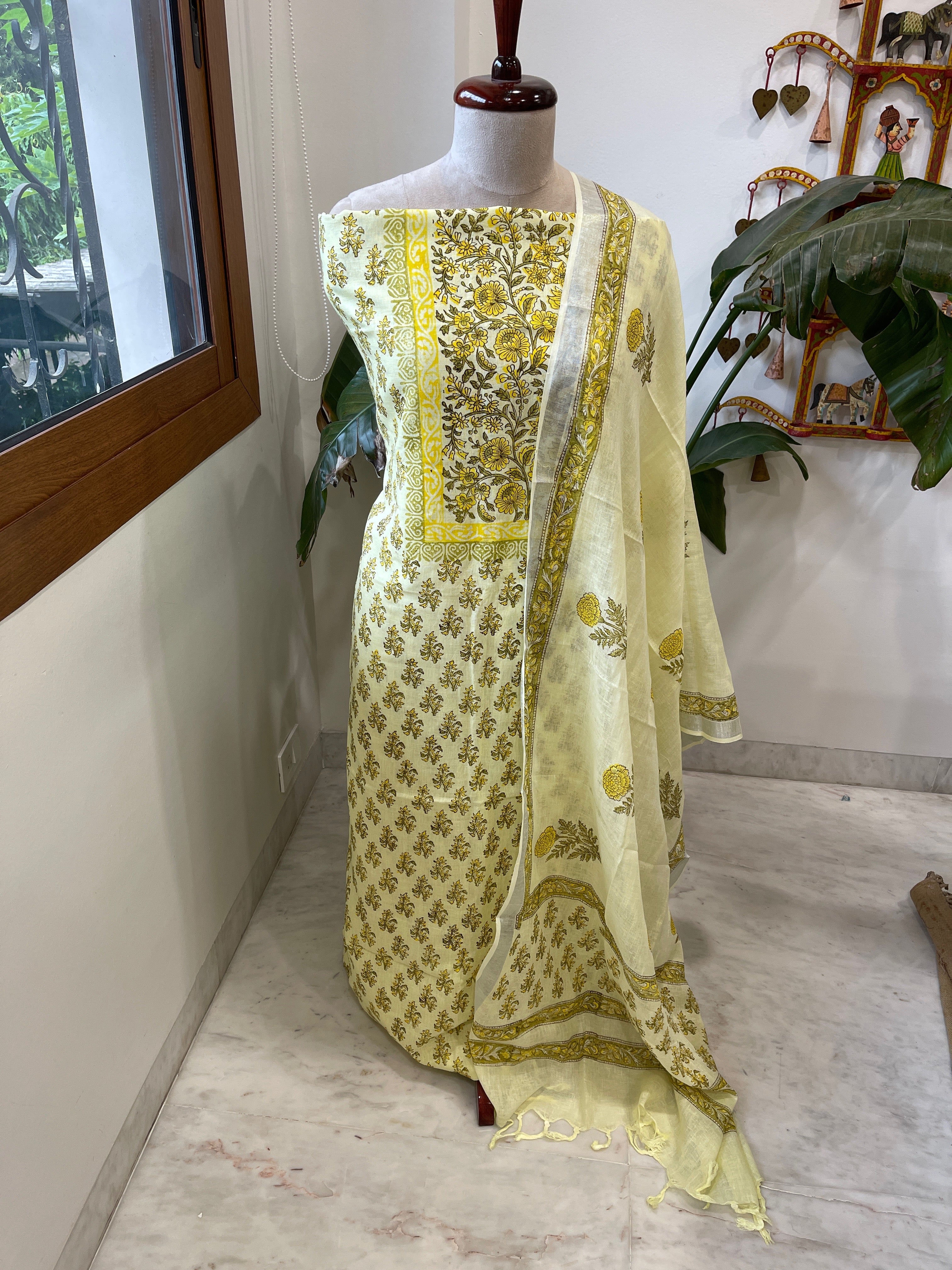 Yellow Handblock Printed Suit Set in Pure Linen - Masakalee