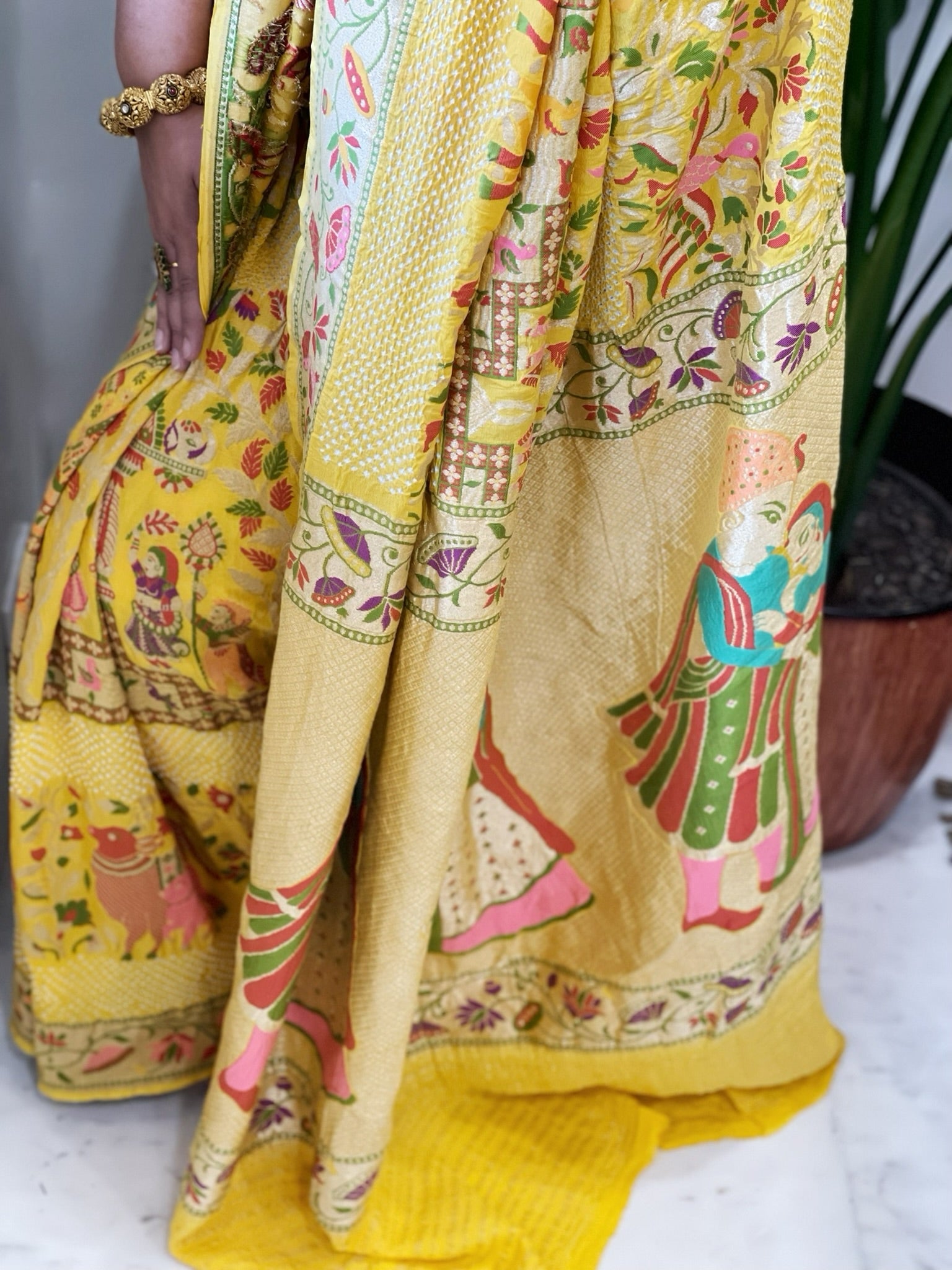 Yellow Handmade Bandhani Saree with Meenakari in Pure Georgette - Masakalee