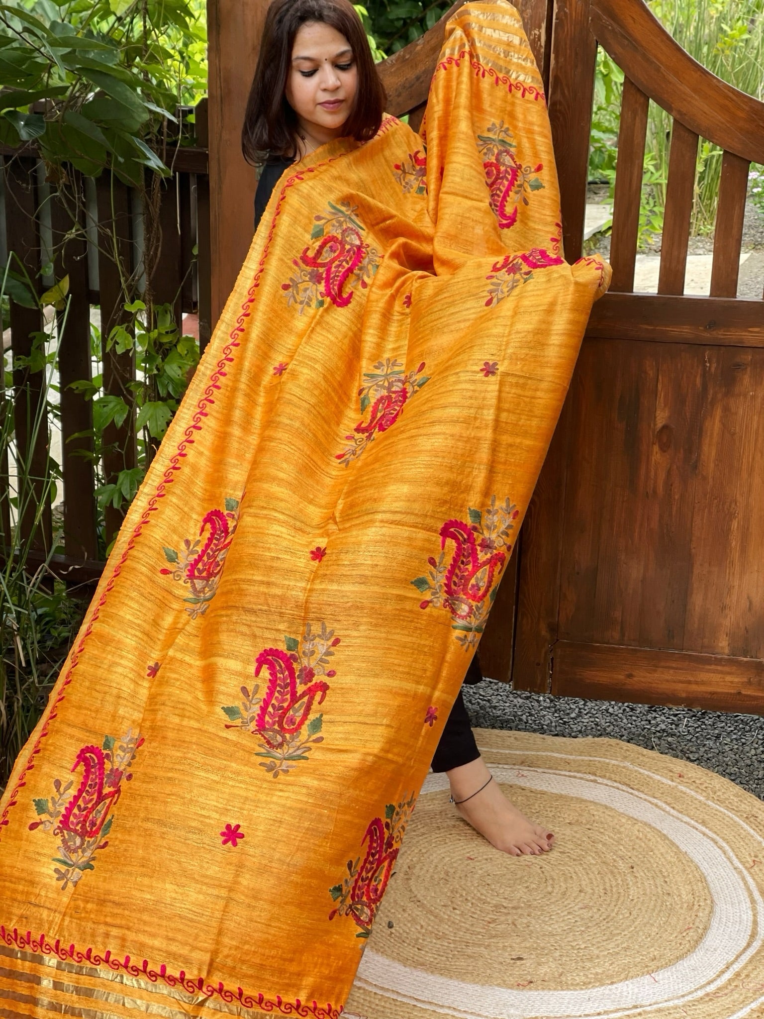 Yellow Kashmiri Aari Embroidered Dupatta in Geecha Silk - Masakalee