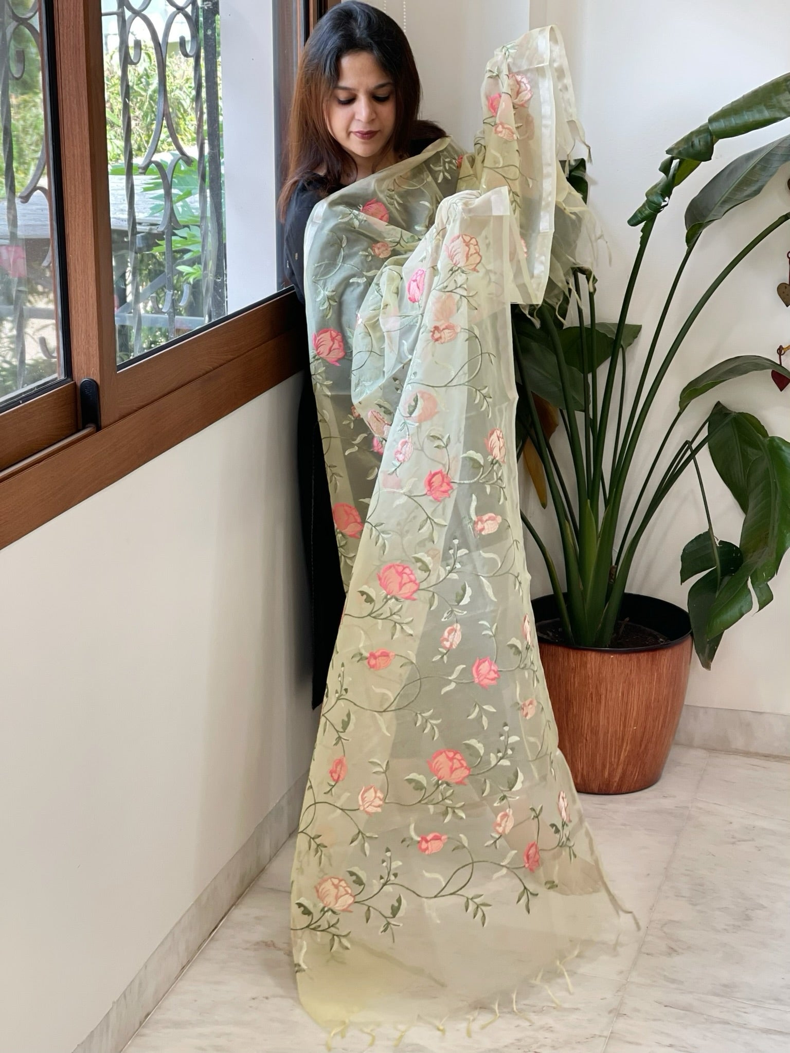 Yellow Organza Dupatta with Thread Embroidery - Masakalee