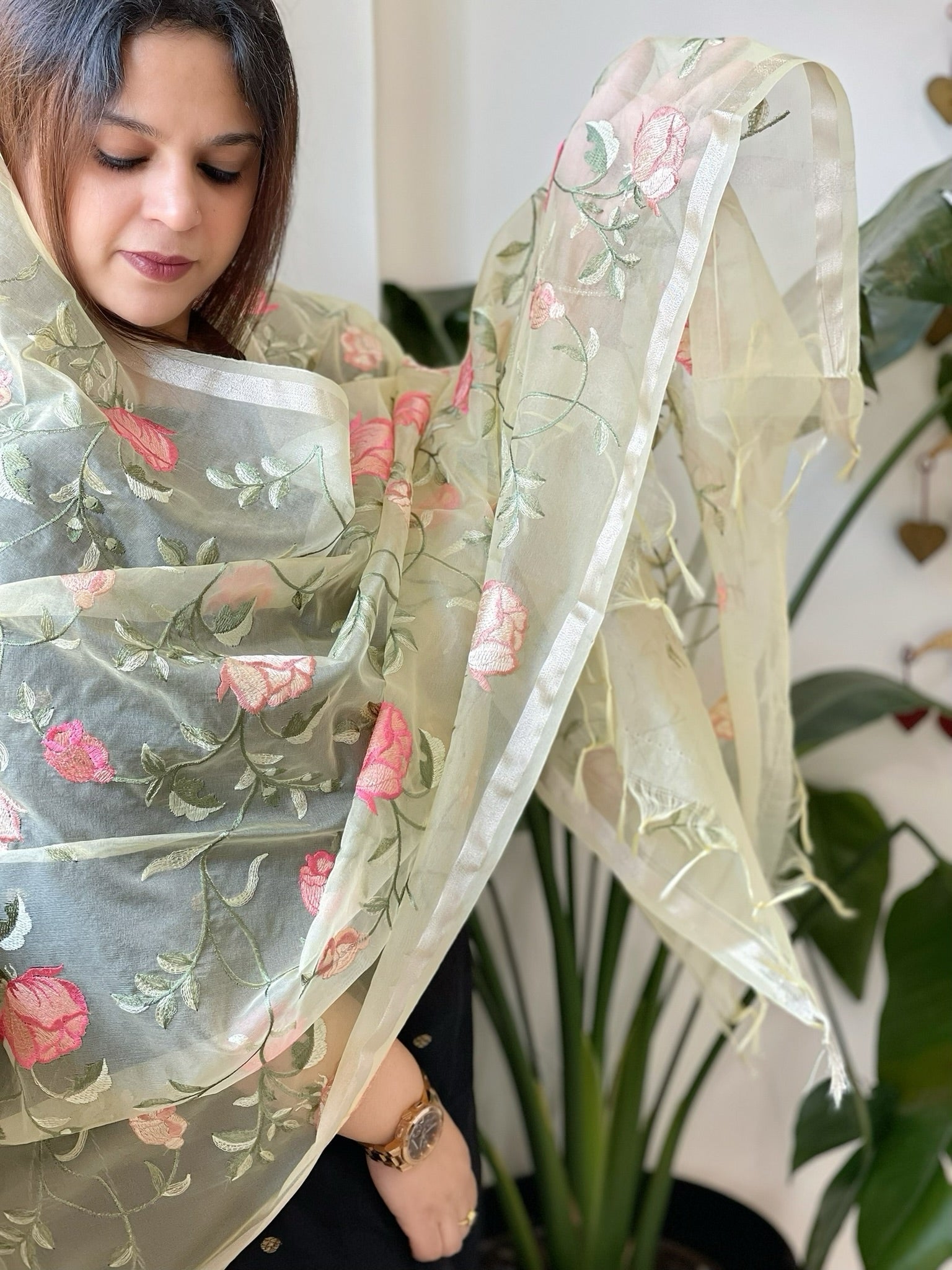 Yellow Organza Dupatta with Thread Embroidery - Masakalee
