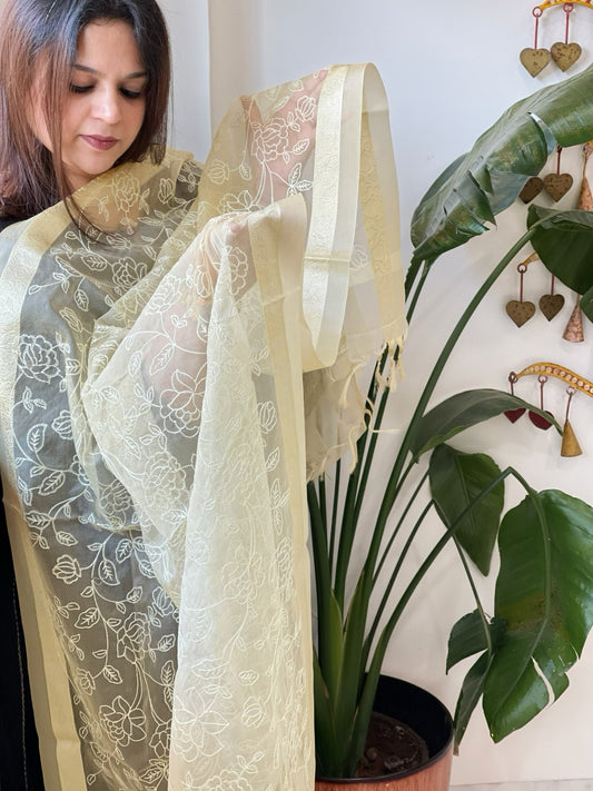Yellow Organza Dupatta with Thread Jaal Embroidery - Masakalee