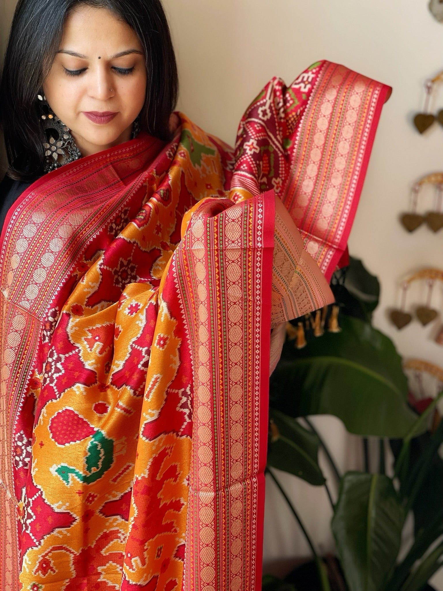 Yellow Printed Patola Dupatta in Fine Art Silk - Masakalee