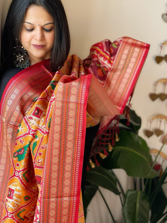 Yellow Printed Patola Dupatta in Fine Art Silk - Masakalee