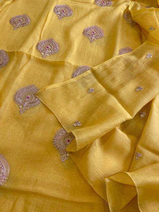 Yellow Suit Set with Gold Thread & Sequin Work in Pure Mul - Masakalee