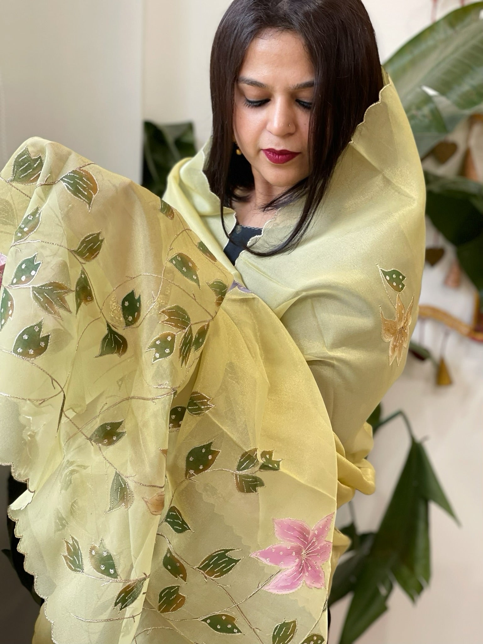 Yellow Tissue Organza Dupatta with Handpainted Applique Work - Masakalee
