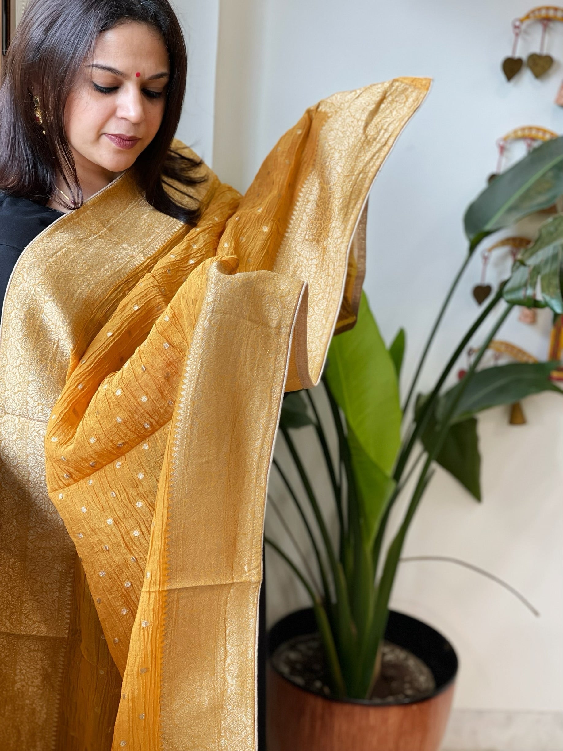 Yellow Woven Banarasi Dupatta in Tissue - Masakalee