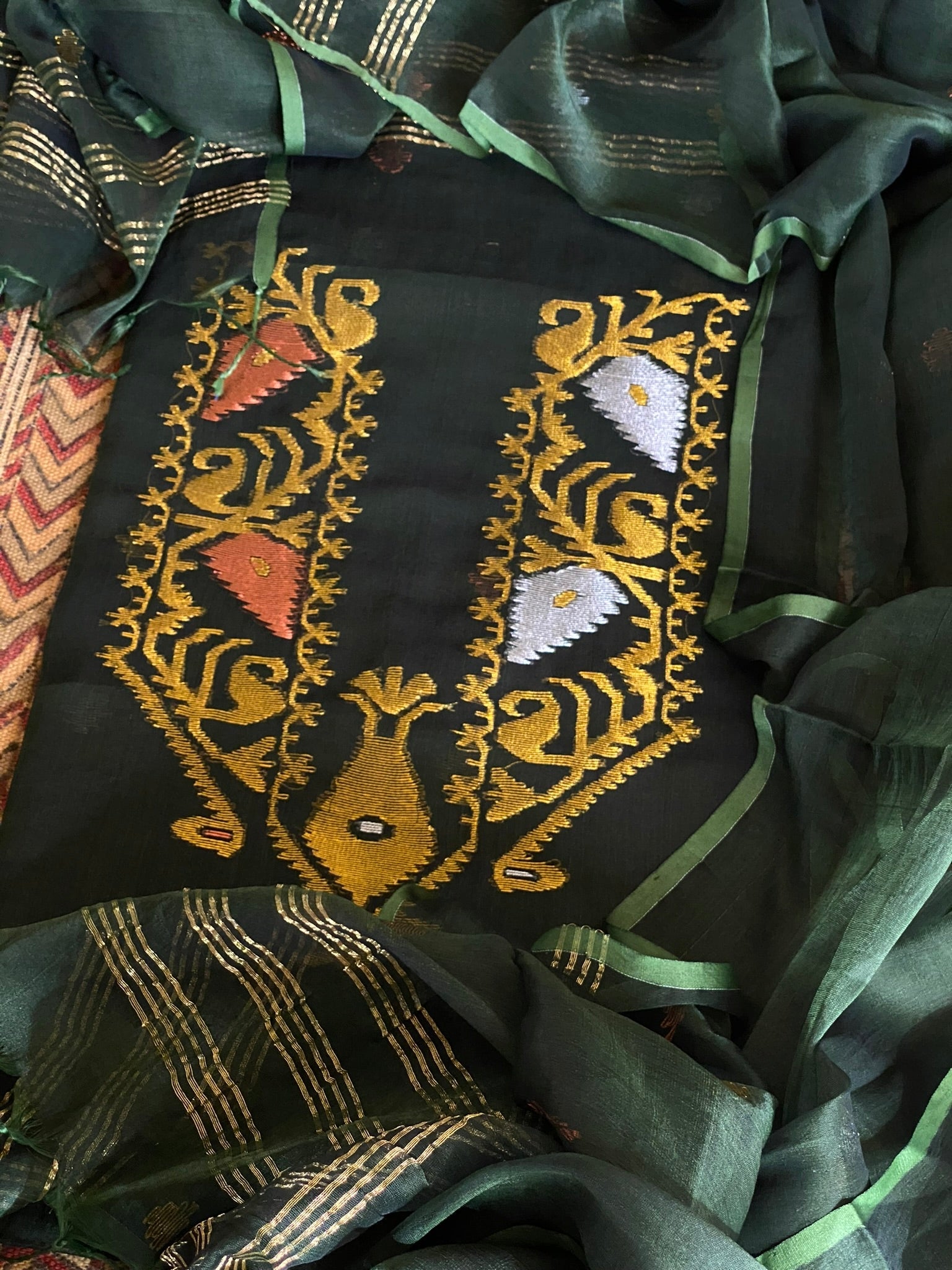 Handwoven Jamdani Dupatta Set (Kurta Fabric+Dupatta) in Pure Muslin Cotton